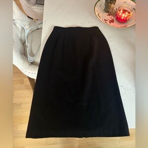 Easy Pieces Authentic Black Women's Wool Skirt 🖤